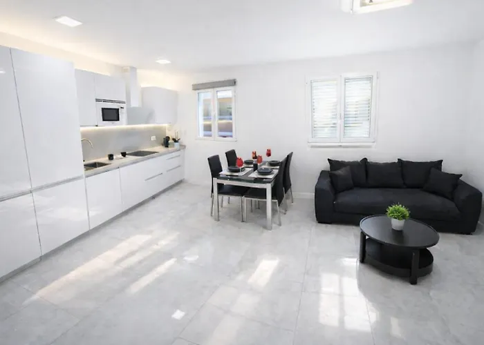 Apartment Canteras Center *